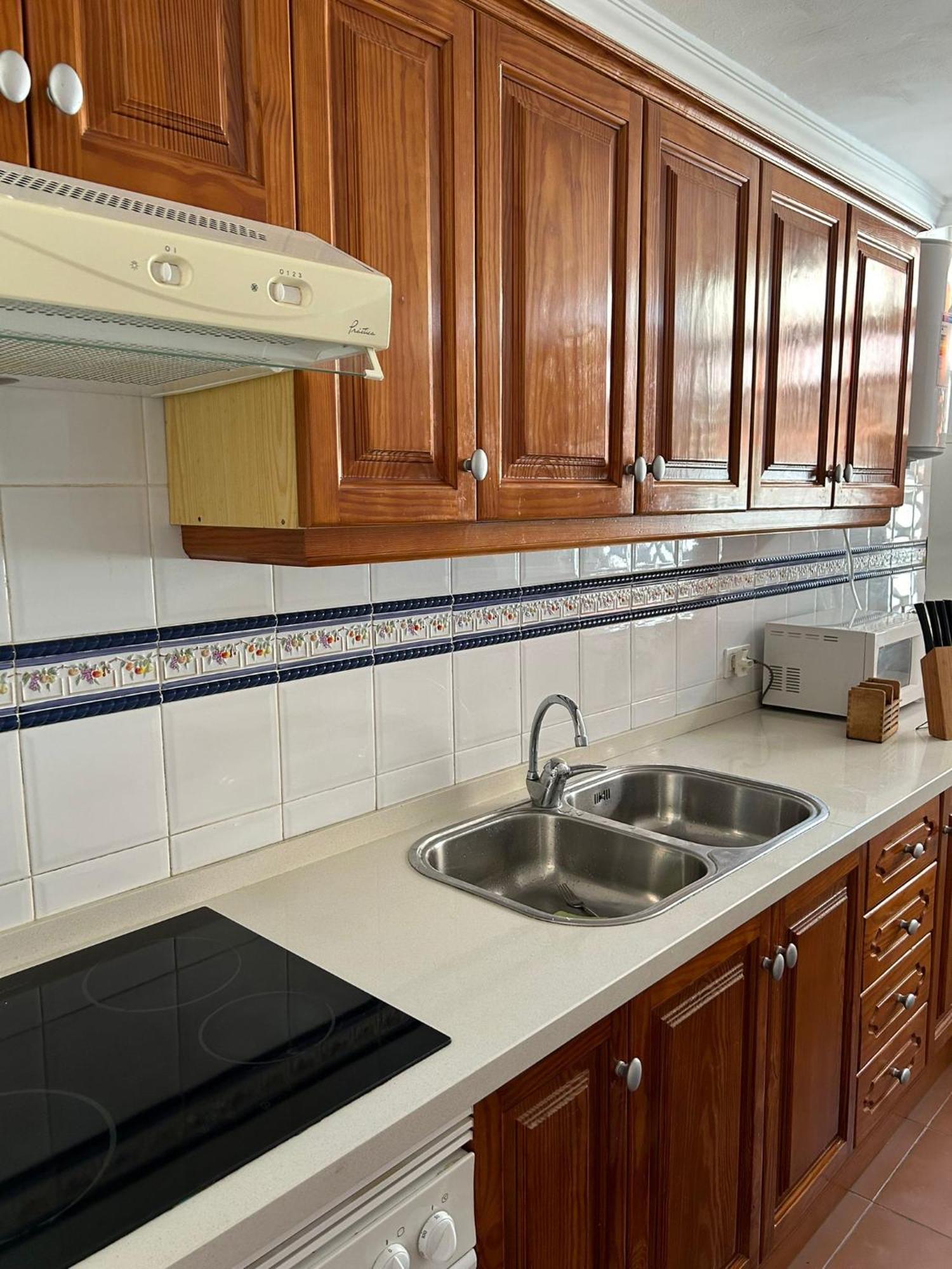 Prime Beachfront Location, Free Parking, Steps To The Sand Лос-Крістіанос Екстер'єр фото
